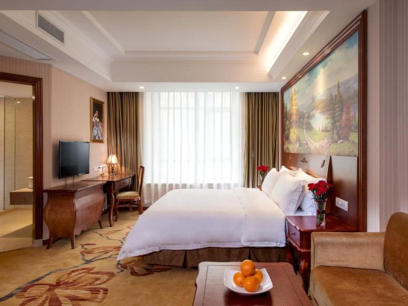 Vienna Hotel Puning South Huancheng Road High-Speed Train Station Extérieur photo